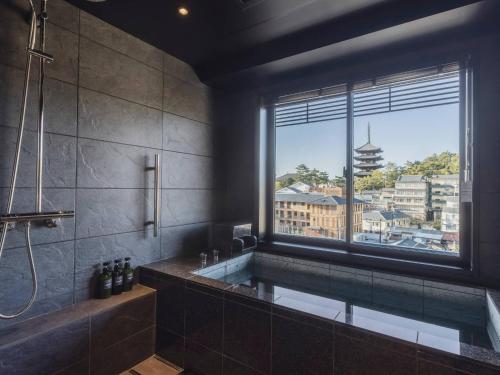 Suite Room with Private Bathroom-Temple View