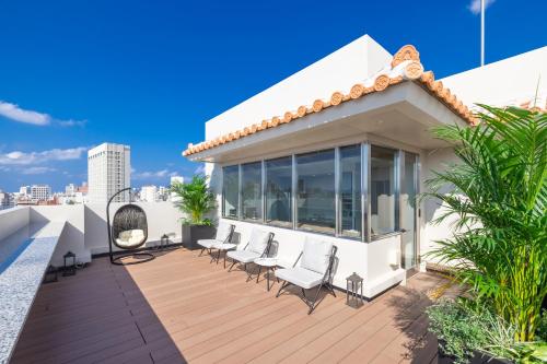 오키나와 본섬 ALPHABED INN Naha Kokusai Street EAST 2성급 호텔 로비