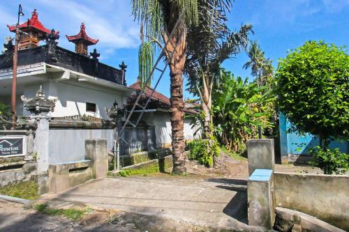 SPOT ON 92507 Sukandi Homestay