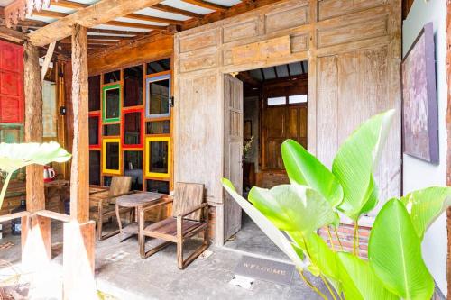 Omah Dhalang, Ethnic Java House with Nature View