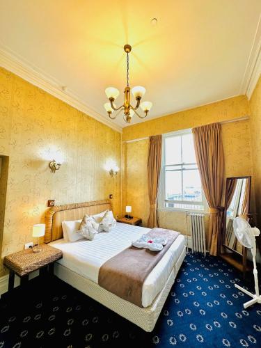 room detail thumbnail 0