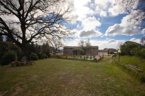 Casale Montemoro With Pool - Happy Rentals