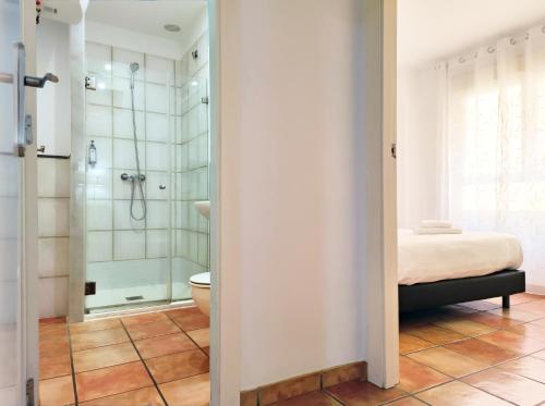 Flats Friends Nave - image 12