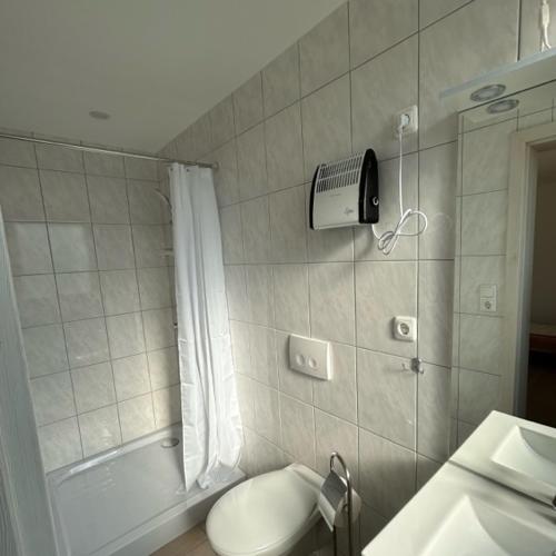 Zuhanyzó, Ferienpark Buntspecht Apartment B in Pruchten