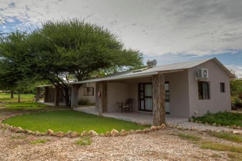 Buitenkant, Khoi-Khoi Guesthouse in Otavi