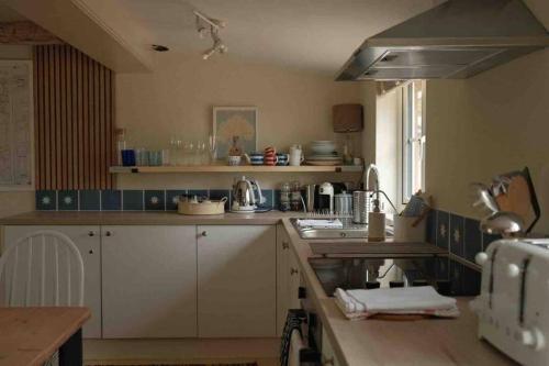 Mustard Pot Cottage in Eye