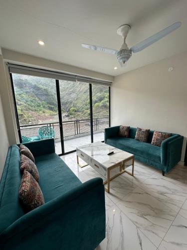 La Orilla Hotel & Restaurant in Muzaffarabad