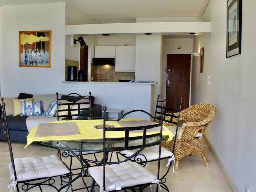 Appartement Villeneuve-Loubet, 2 pièces, 4 personnes - FR-1-252A-33 - Location saisonnière - Villeneuve-Loubet