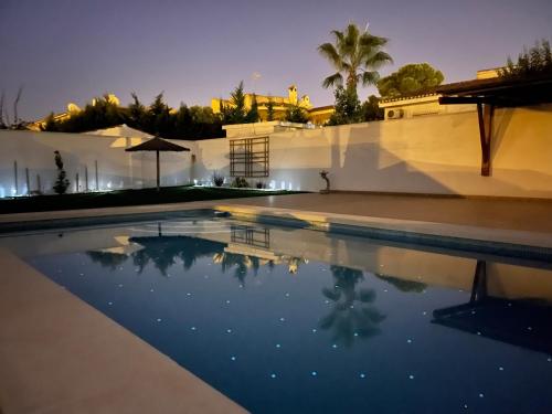 CHALET CON PISCINA PRIVADA