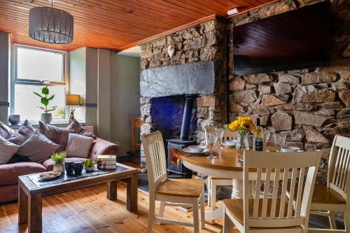 共用Lounge/電視區, Finest Retreats - Maes Neuadd in 布萊奈費斯蒂尼奧格