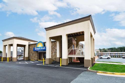 Days Inn by Wyndham Charlottesville/University Area