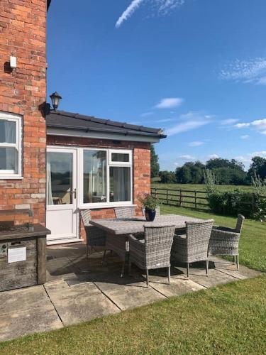 Bainvalley Cottages, Beautiful North Cottage in Hemingby