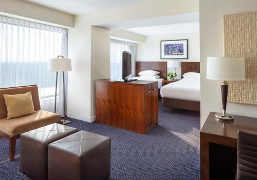 Hyatt Regency Lisle near Naperville - image 2