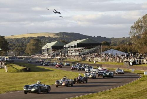 Goodwood Festival of Speed Open Plan Bungalow with Secure Garden & Parking