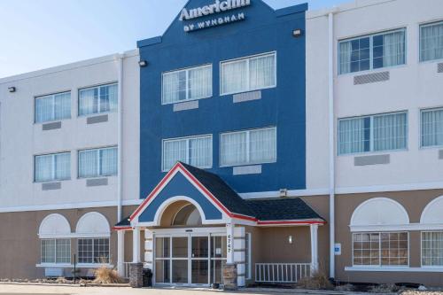 AmericInn by Wyndham Cedar Rapids North