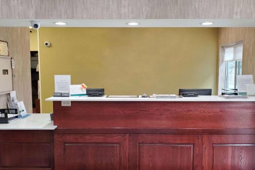 Quality Inn & Suites Uniontown - image 6
