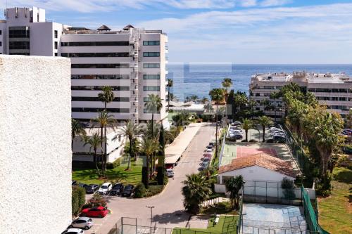 Roy Boston Marbella by Florentia Homes