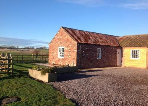Bainvalley Cottages - The Shamba, sleeps 4 in Hemingby