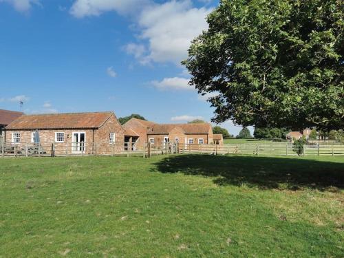 Bainvalley Cottages - The Shamba, sleeps 4 in Hemingby