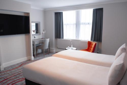 Bournemouth West Cliff Hotel - image 10