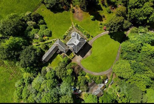 Powis House East Cottage