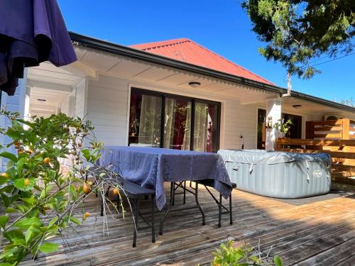 La Trinité, charme historique du Sud Sauvage