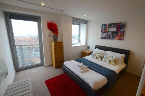Cranbrook House Apartments - Near Ice Arena - main image