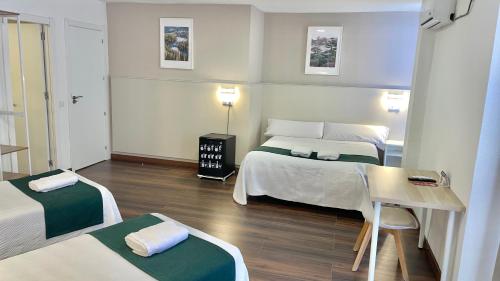 Hostal Gran Vía - image 14