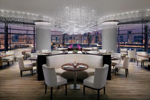 Rosewood Hotel Abu Dhabi - Restaurant