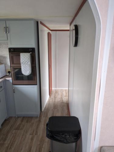 L&g caravan hire 6 BERTH CORAL BEACH LAURA FAMILYS ONLY AND LEAD PERSON MUST BE OVER 30 in Ingoldmells