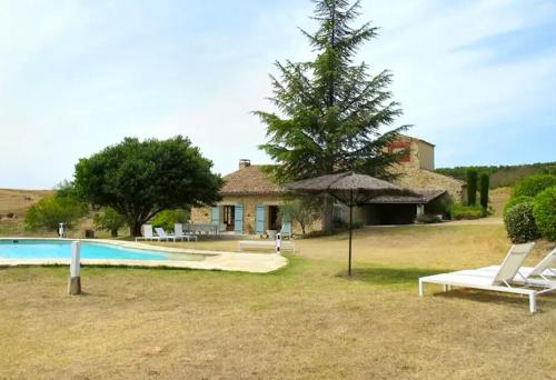 Villa de 5 chambres avec piscine privee jardin amenage et wifi a Saint Maime