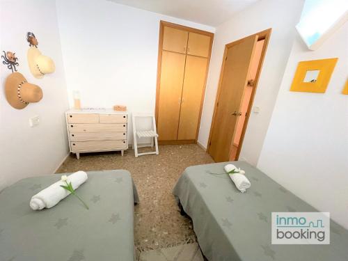 One-Bedroom Apartment image 10
