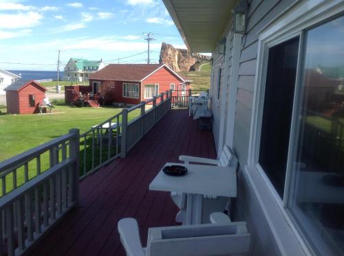 Altan/terrasse, Hotel-Motel Rocher Perce in Perce (QC)