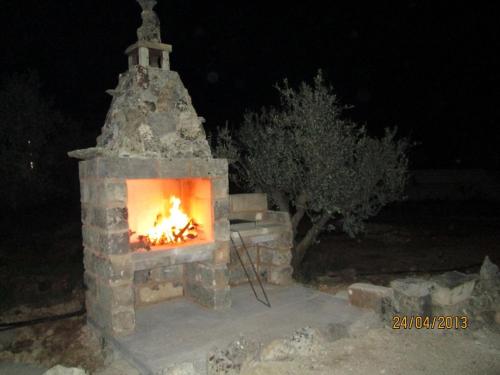 DEPANDANCE CON PISCINA IN VILLA VICINO PORTO CESAREO