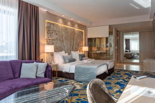 A Hoteli - Grand&Sky Hotel Tornik in Kamalj