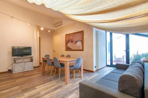 Apartment with Terrace room in Dimore Verona Argento
