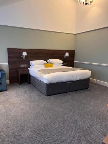 Beaufort Park Hotel - image 7