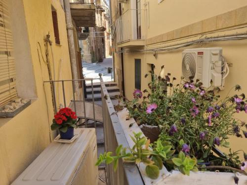  La Scalinata Home Apartment in Caltagirone