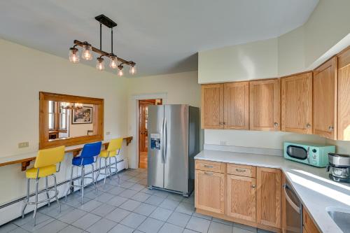 Spacious Historic Home in the Berkshires! in Pittsfield (MA)