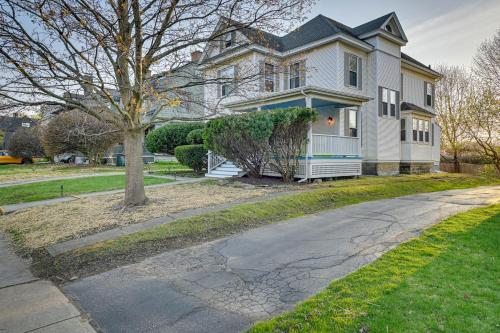 Spacious Historic Home in the Berkshires! in Pittsfield (MA)