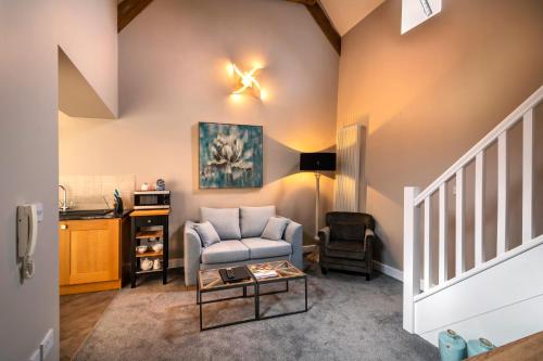 Swan Mews 3