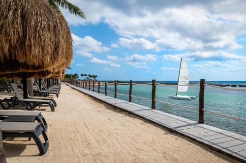 Catalonia Yucatan Beach - All Inclusive in אקומל