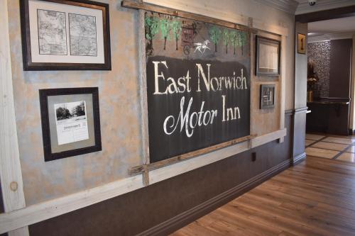 East Norwich Inn