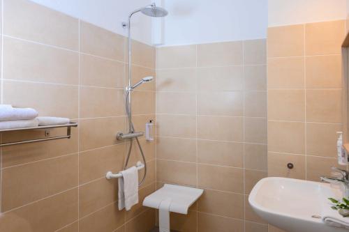 Double or Twin Room - Disability Access