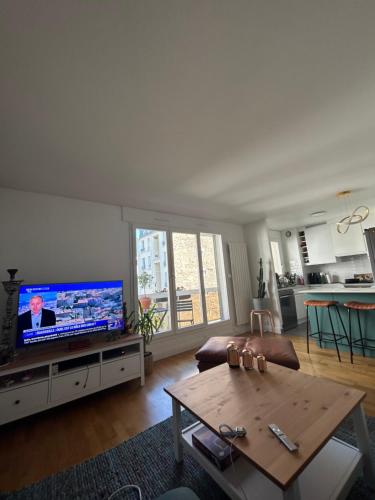 Modern apartment in Paris XXEME, Paris (photo 5)