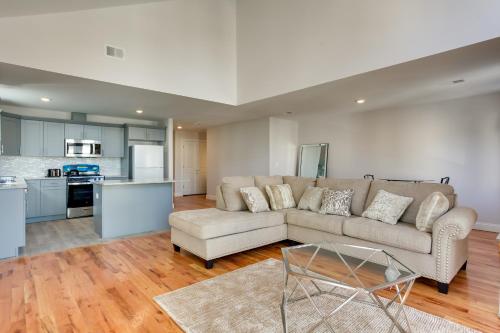 Bright Newark Vacation Rental Near New York! in Newark, USA