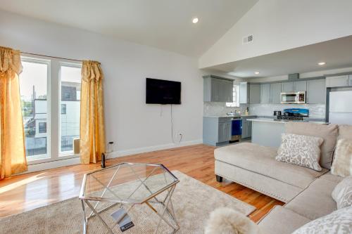 Bright Newark Vacation Rental Near New York! in Newark, USA