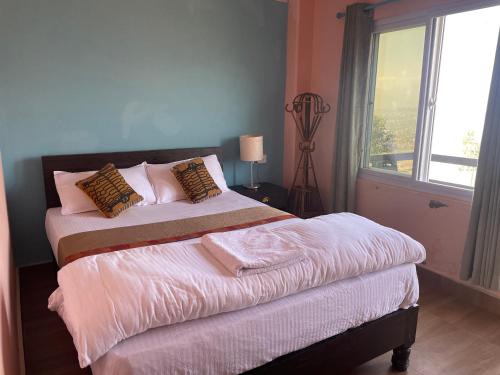 Single Room with Mountain View image 5