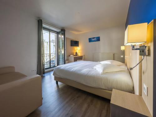 Hotel De La Gare - image 2