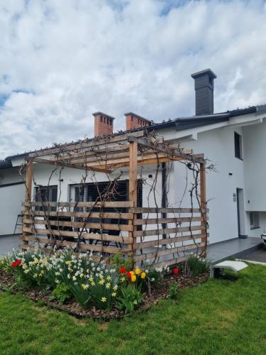 Apartma La Casa - Apartment - Radovljica